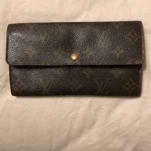 Large Louis Vuitton wallet